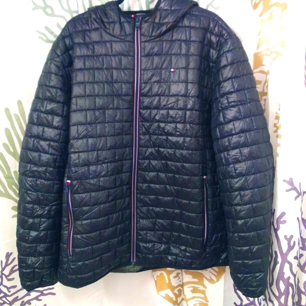 NWT TOMMY HILFIGER PACKABLE PUFFER JACKET W/ HOOD